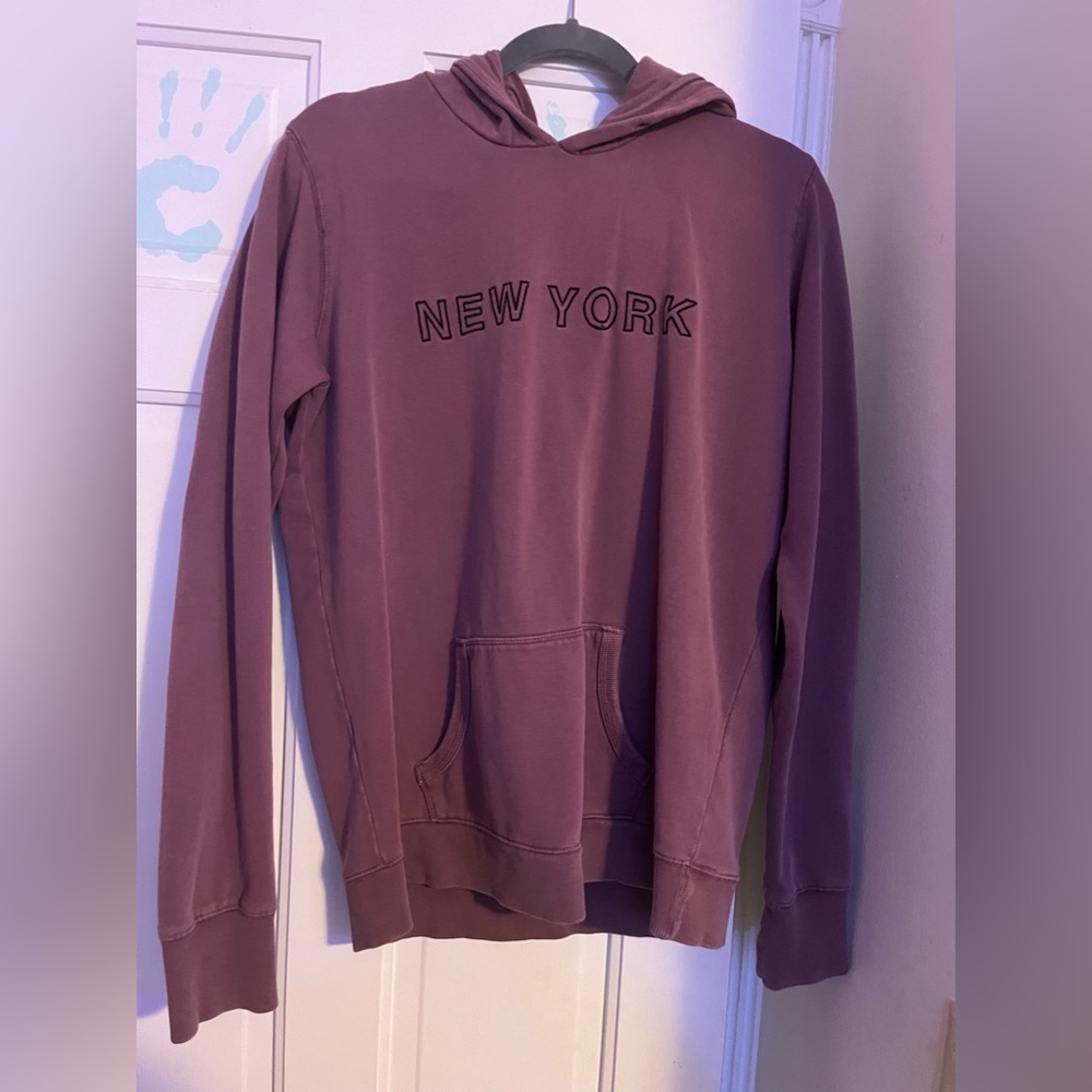 New york hoodie! size large